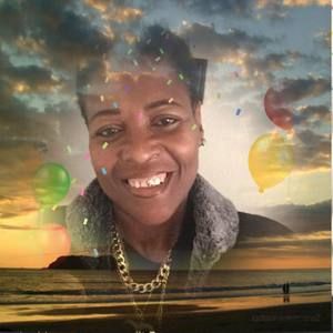 Meet your Posher, Cynthia